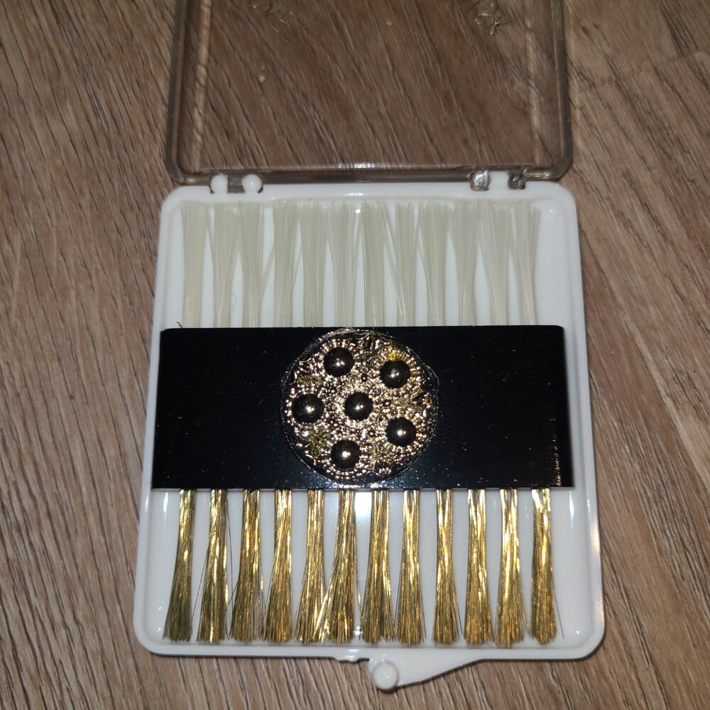 VTG 1940's Pocket Whisk NOS Compact Clothing Brush Garment Whisk So RARE!!